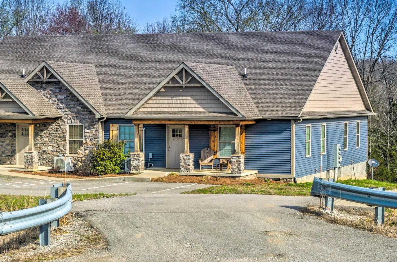 Pet-Friendly Brownsville Retreat With Porch! Sloans Crossing Kültér fotó